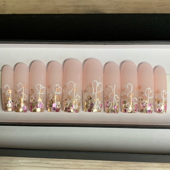 Glitter Ombré Nails with Hearts - Picture 3 of 4